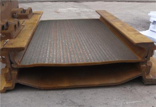 雙金屬復(fù)合耐磨鋼板 雙金屬復(fù)合耐磨鋼板